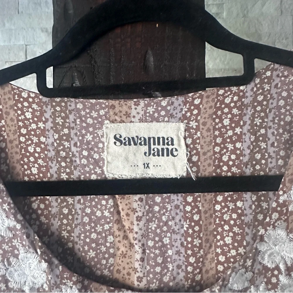 Savanna Jane Boho Cream Tan Brown Embroidered Floral Cap Sleeve Top Size 1X - Picture 4 of 9